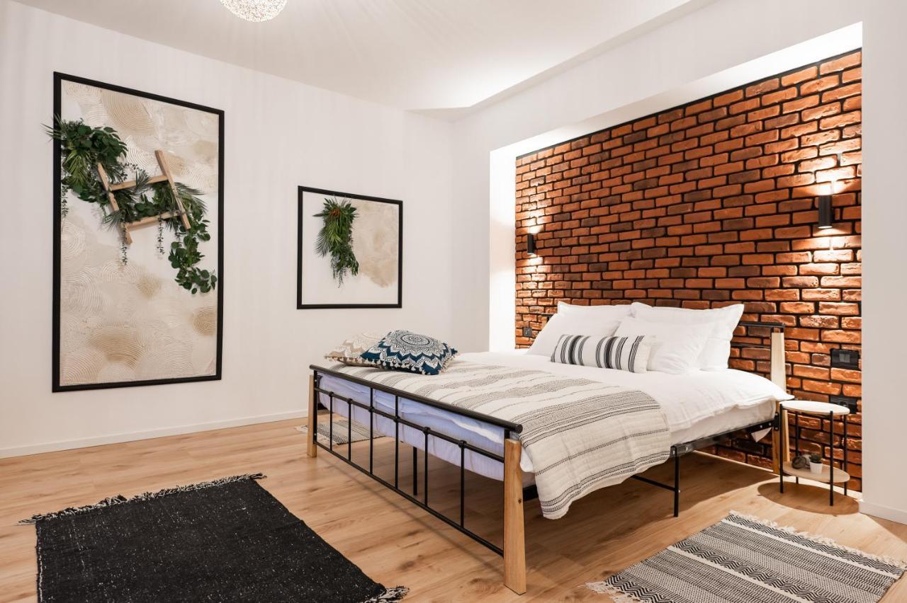 Comfee Apartment - Ultracentral Brašov Exteriér fotografie